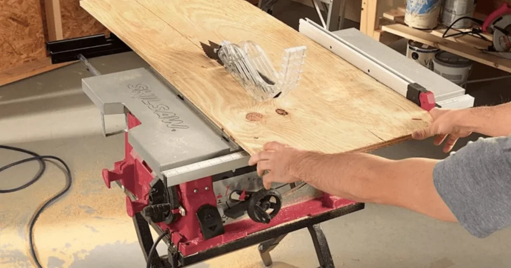 What is table saw rip capacity